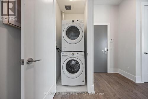 1233 - 15 Merchants' Wharf Road, Toronto, ON - Indoor Photo Showing Laundry Room