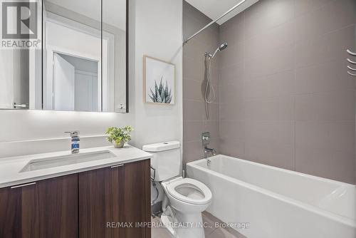 1233 - 15 Merchants' Wharf Road, Toronto, ON - Indoor Photo Showing Bathroom