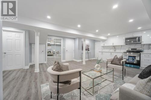 1204 Simcoe Street S, Oshawa, ON - Indoor Photo Showing Living Room