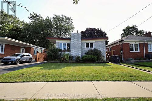 137 Benleigh Drive, Toronto, ON - Outdoor