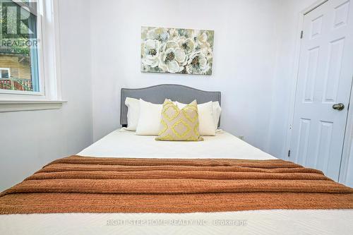 137 Benleigh Drive, Toronto, ON - Indoor Photo Showing Bedroom