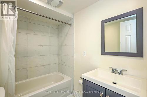 137 Benleigh Drive, Toronto, ON - Indoor Photo Showing Bathroom