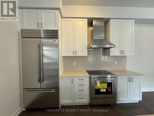 35 Golden Fern Street, Markham, ON - Indoor Photo Showing Kitchen