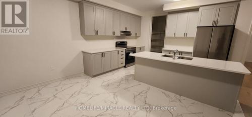 22 Sandhill Crescent, Adjala-Tosorontio, ON - Indoor Photo Showing Kitchen