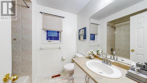 29 Lucerne Drive, Vaughan, ON - Indoor Photo Showing Bathroom