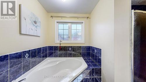 29 Lucerne Drive, Vaughan, ON - Indoor Photo Showing Bathroom