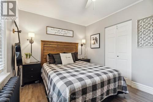 290 Hollywood Drive, Georgina, ON - Indoor Photo Showing Bedroom