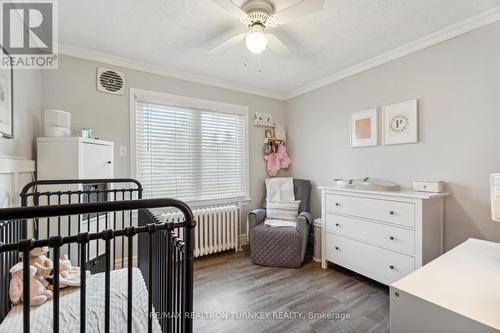 290 Hollywood Drive, Georgina, ON - Indoor Photo Showing Bedroom