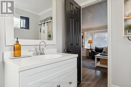 290 Hollywood Drive, Georgina, ON - Indoor Photo Showing Bathroom