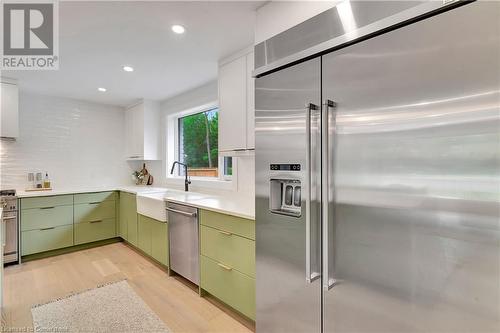 514 Oxbow Road, Waterloo, ON - Indoor Photo Showing Kitchen With Upgraded Kitchen