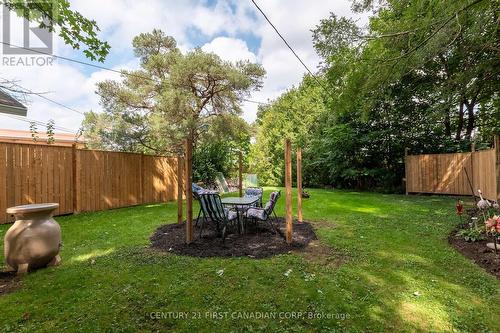 22 Almond Road, London, ON - Outdoor With Backyard