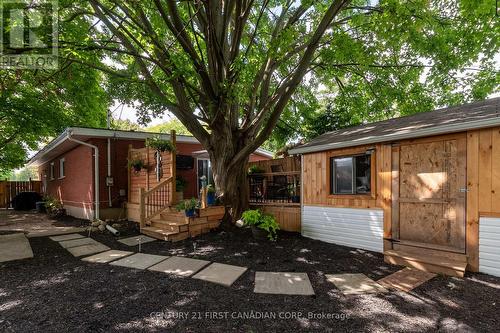 22 Almond Road, London, ON - Outdoor With Exterior