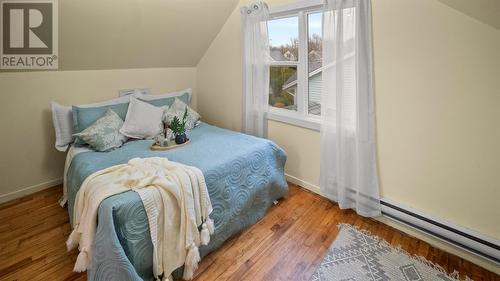 74 Whiteway Street, St. John'S, NL - Indoor Photo Showing Bedroom