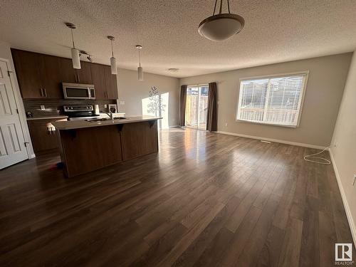 2412 Cassidy Wy Sw, Edmonton, AB - Indoor Photo Showing Kitchen