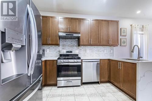 337 Dalgleish Gardens, Milton, ON - Indoor Photo Showing Kitchen With Stainless Steel Kitchen