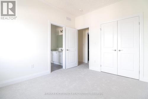 572 Balsam Poplar Street, Waterloo, ON - Indoor Photo Showing Other Room