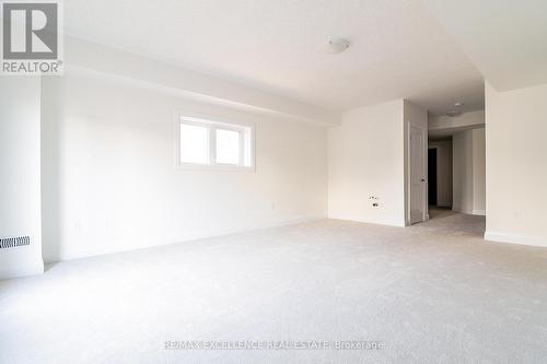 572 Balsam Poplar Street, Waterloo, ON - Indoor Photo Showing Other Room