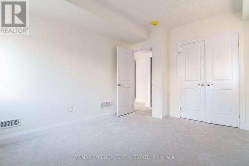 572 Balsam Poplar Street, Waterloo, ON - Indoor Photo Showing Other Room