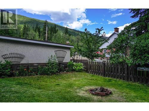 1120 First Street W, Revelstoke, BC - Outdoor