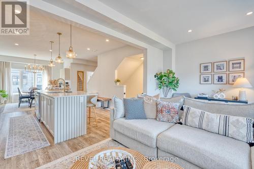 7 - 187 Wilson Street W, Hamilton, ON - Indoor Photo Showing Living Room