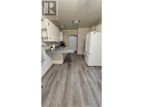 699 Healy Street, Quesnel, BC - Indoor Photo Showing Laundry Room