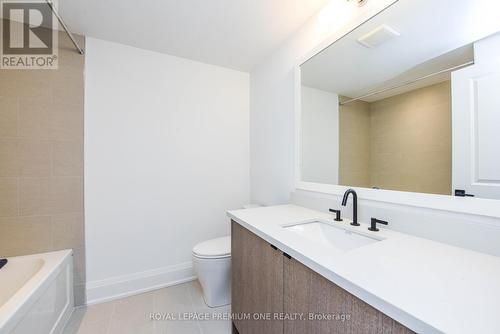 125 - 35 Lunar Crescent, Mississauga, ON - Indoor Photo Showing Bathroom