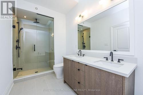 125 - 35 Lunar Crescent, Mississauga, ON - Indoor Photo Showing Bathroom