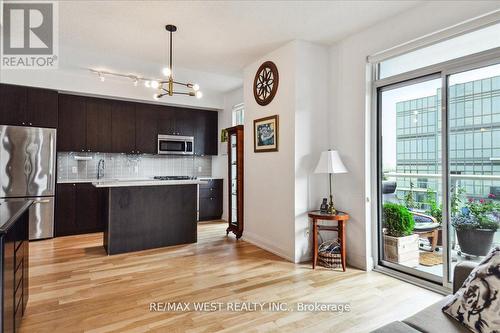 1504 - 56 Annie Craig Drive, Toronto, ON - Indoor Photo Showing Kitchen