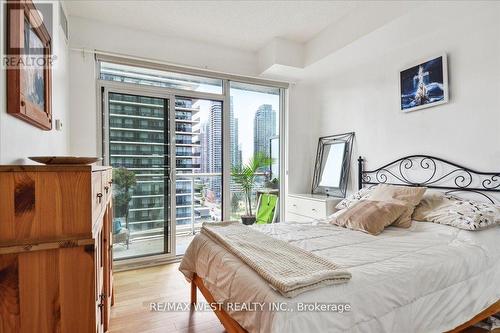 1504 - 56 Annie Craig Drive, Toronto, ON - Indoor Photo Showing Bedroom