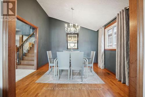 15 Presidio Drive, Hamilton, ON - Indoor Photo Showing Dining Room