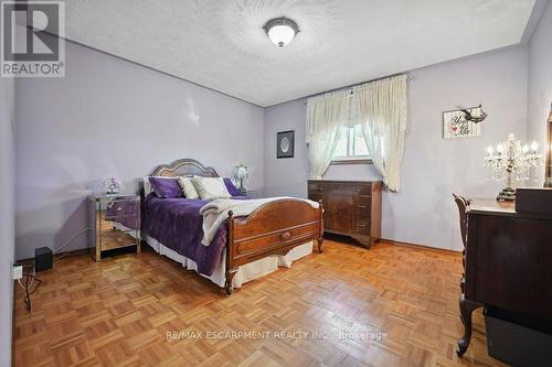 15 Presidio Drive, Hamilton, ON - Indoor Photo Showing Bedroom