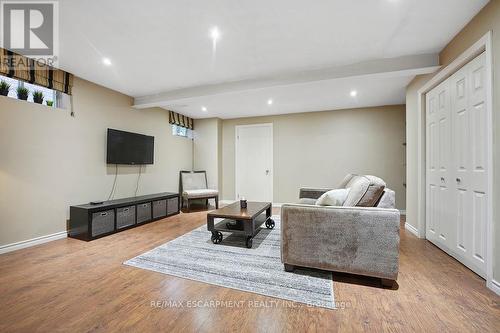 15 Presidio Drive, Hamilton, ON - Indoor Photo Showing Other Room