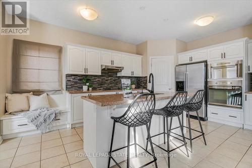 9 Tolton Drive, Guelph, ON - Indoor Photo Showing Kitchen With Upgraded Kitchen