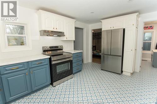 196 Harvey Street, Chatham, ON - Indoor Photo Showing Kitchen