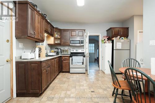 593 Harvey Street, Peterborough (Downtown), ON - Indoor Photo Showing Kitchen