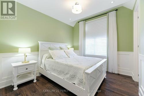 2 Capstan Court, Whitby, ON - Indoor Photo Showing Bedroom