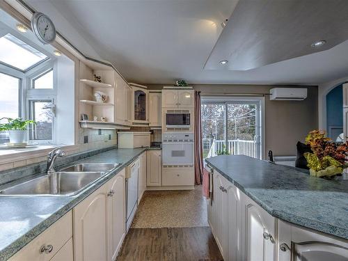 Cuisine - 622 Rue Chapleau, Saint-Jérôme, QC - Indoor Photo Showing Kitchen With Double Sink