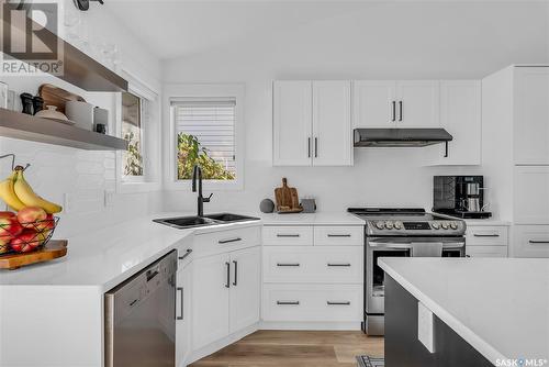 1027 Pezer Crescent, Saskatoon, SK - Indoor Photo Showing Kitchen With Double Sink