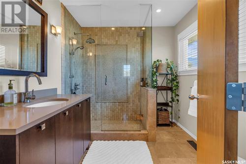 1027 Pezer Crescent, Saskatoon, SK - Indoor Photo Showing Bathroom