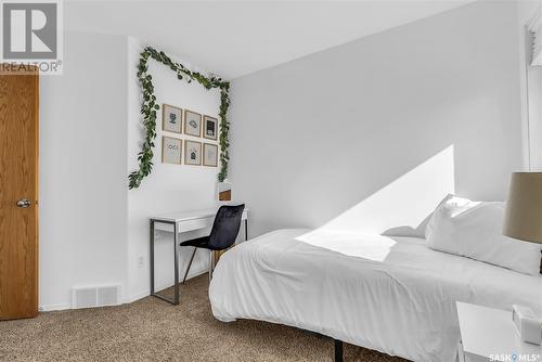 1027 Pezer Crescent, Saskatoon, SK - Indoor Photo Showing Bedroom