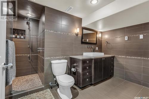 1027 Pezer Crescent, Saskatoon, SK - Indoor Photo Showing Bathroom