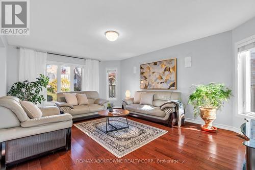 12 Zecca Drive, Guelph, ON - Indoor Photo Showing Living Room