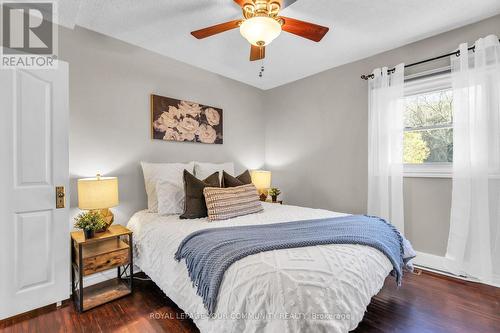 33 Sunnidale Boulevard, Georgina, ON - Indoor Photo Showing Bedroom