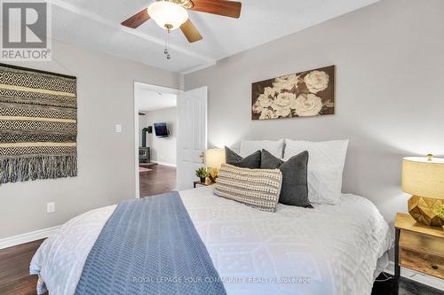 33 Sunnidale Boulevard, Georgina, ON - Indoor Photo Showing Bedroom