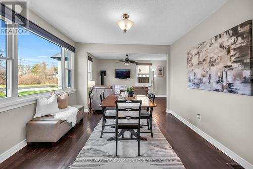 33 Sunnidale Boulevard, Georgina, ON - Indoor Photo Showing Dining Room