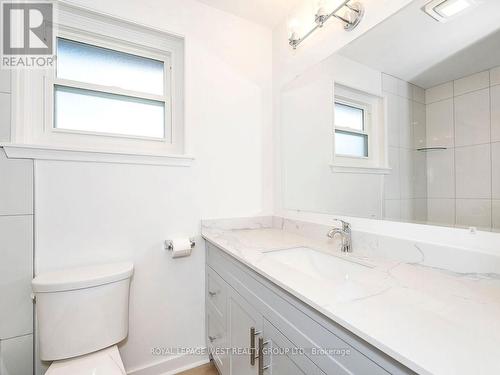 33 Syracuse Crescent, Toronto, ON - Indoor Photo Showing Bathroom