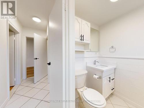 33 Syracuse Crescent, Toronto, ON - Indoor Photo Showing Bathroom