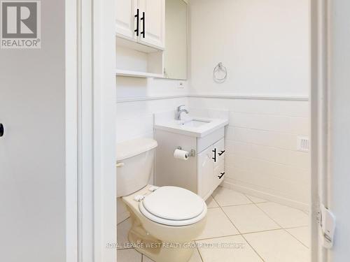 33 Syracuse Crescent, Toronto, ON - Indoor Photo Showing Bathroom