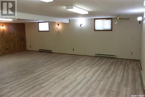 Ernst Acreage, Lomond Rm No. 37, SK - Indoor