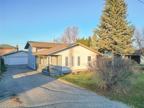 1003 Patricia Avenue, Brandon, MB - Outdoor